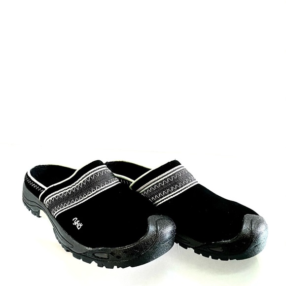 RYKA SLIP ON’S - Picture 11 of 13